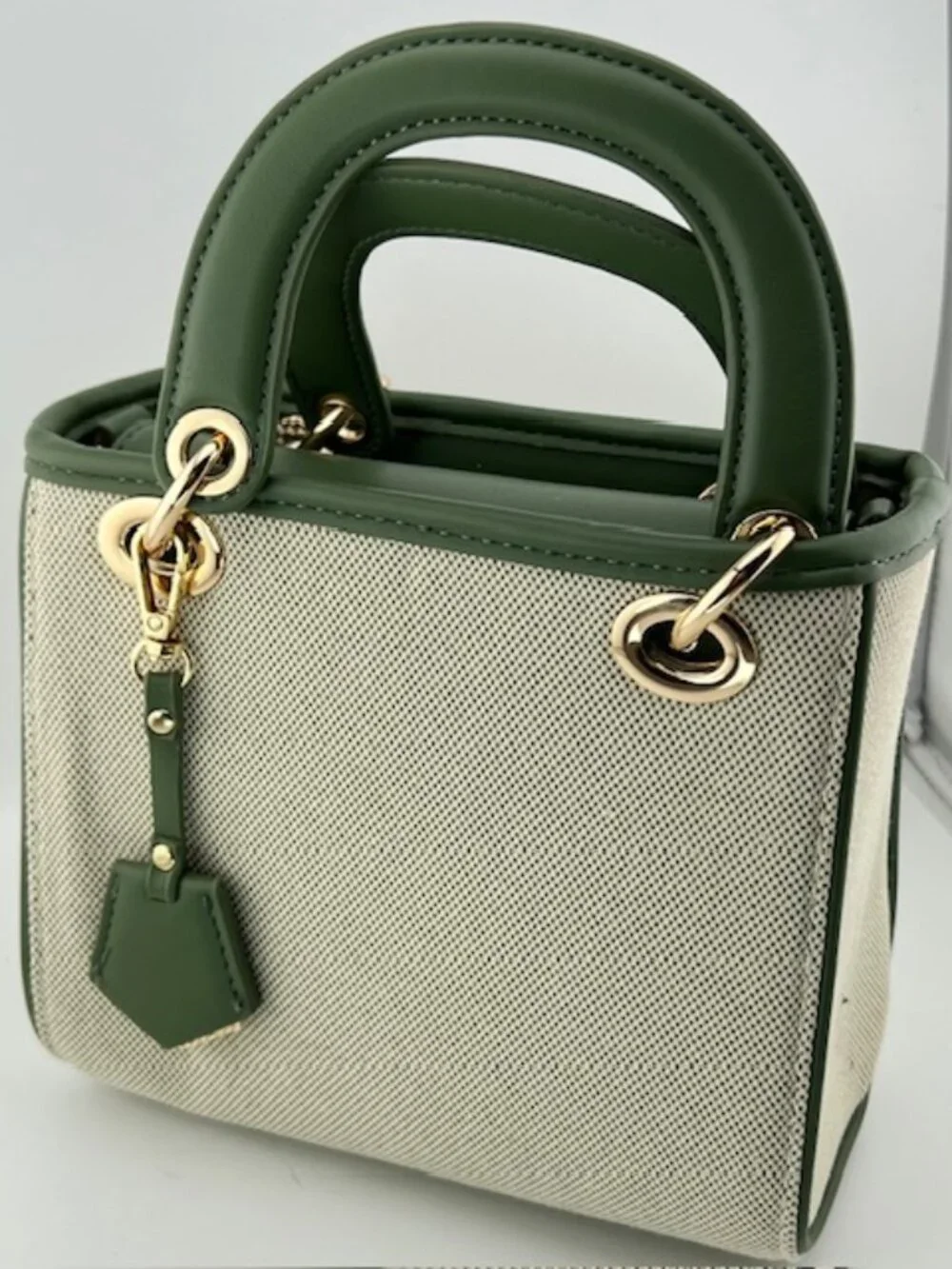 Madison West Green/Cream Contemporary Convertible Crossbody Handbag NWOT
